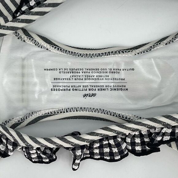 Aerie Seersucker Ruffle Wrap Bikini Scoop Top Swimsuit Set XS Black White NWT - Picture 8 of 9